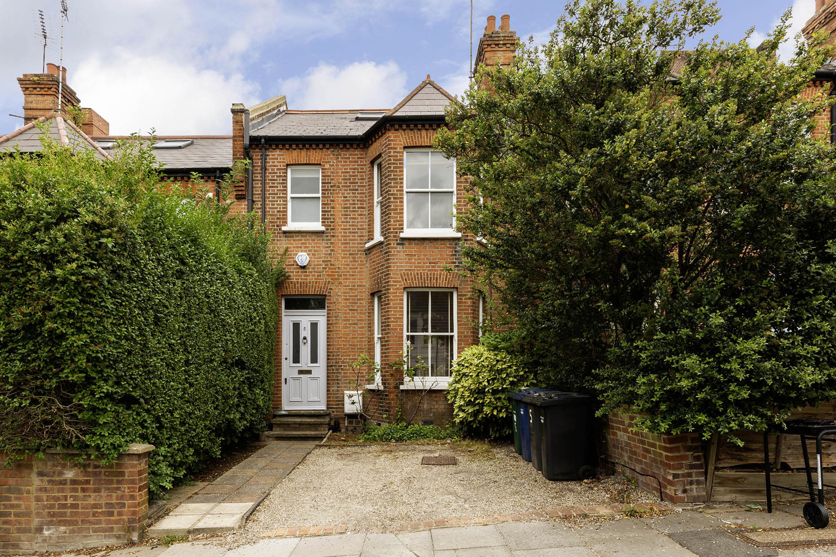 			4 Bedroom, 2 bath, 2 reception House			 Pattison Road, Hampstead NW2